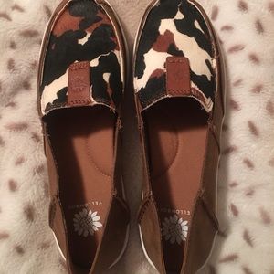 Yellow Box brand; Oleviah style cowhide print; 8.5/9 medium slip-ons.